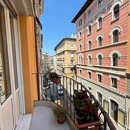 Apartamento Casa Miele Trieste